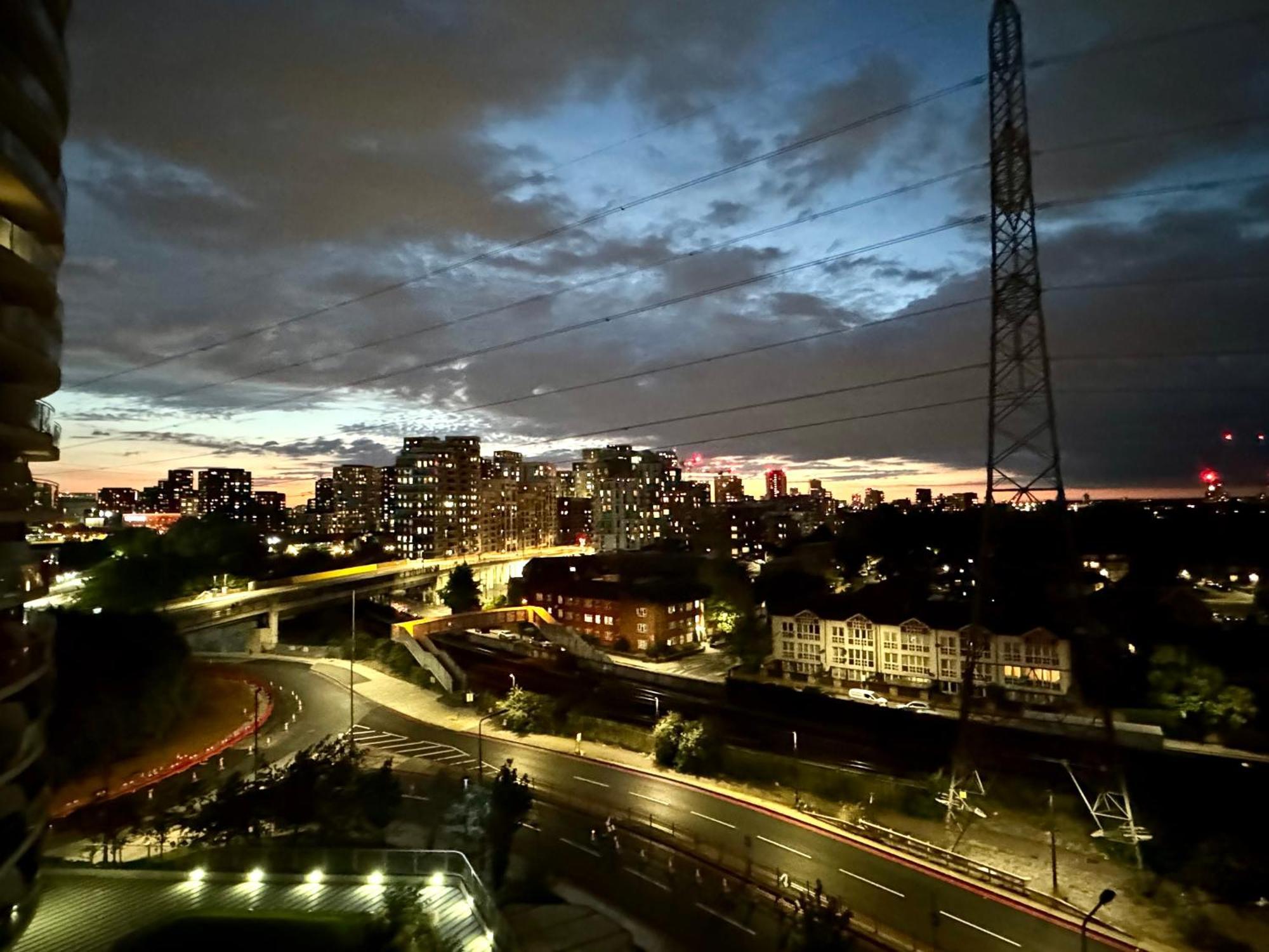 London Excel Cosy Apartment With Balcony & River View Close To O2 Arena, Cable Car, City Hall Luaran gambar
